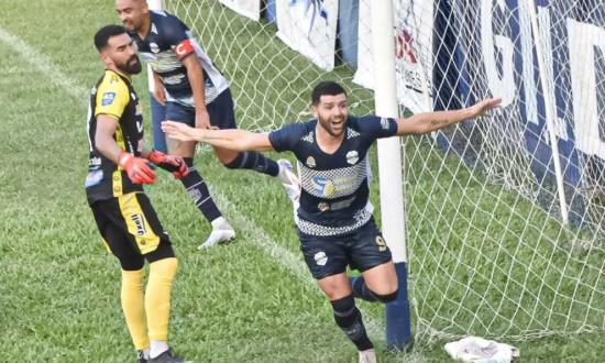 Primer revés para el Colectivero en el Federal A, y todavía no hizo goles