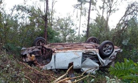 Ruta 14: un joven resultó herido tras caer con su auto a un barranco...
