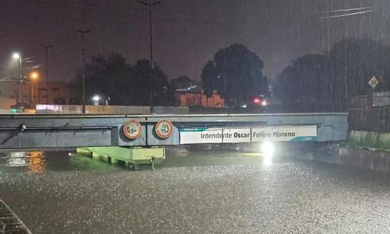 Alerta roja por tormentas en Buenos Aires: inundaciones, situación crítica en Zárate y destrozos por caída de granizo