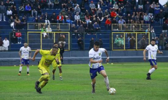 Mitre falló un penal y el duelo de misioneros por el Federal quedó a mano