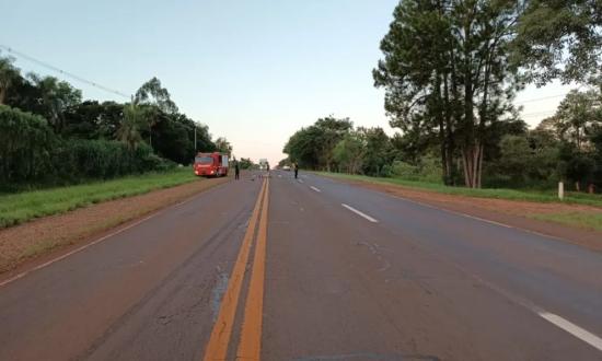 Santo Pipó: un peatón falleció tras tirarse debajo de un camión