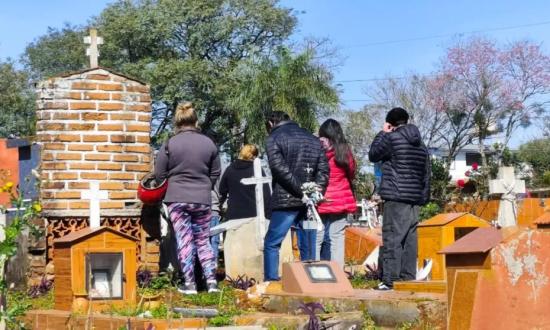 Despidieron a hermanos masacrados en Posadas: la madre recibió la noticia al despertar en el hospital